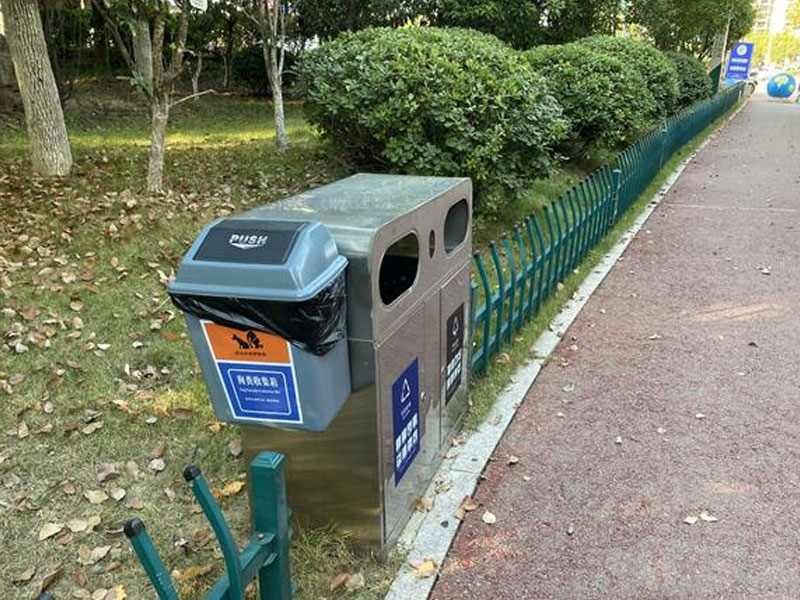 bin do dog poop bags go in